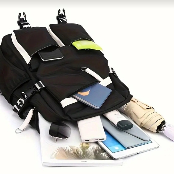 Hello kitty backpack - Picture 3 of 6